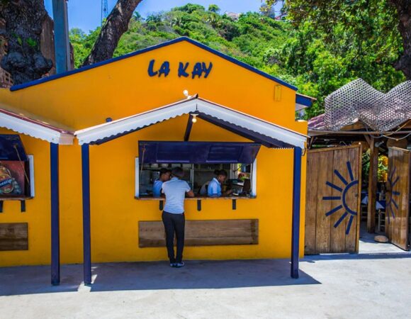 Lakay Restaurant 